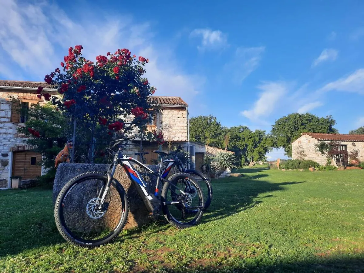 Holiday Home Old Barn Umag